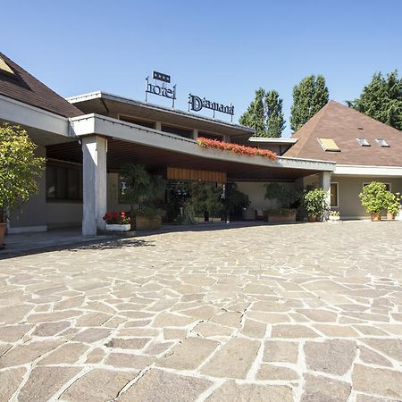 Hotel I Diamanti Garlasco Екстериор снимка