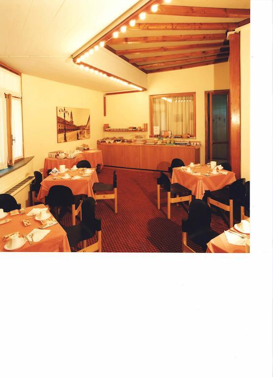 Hotel I Diamanti Garlasco Екстериор снимка