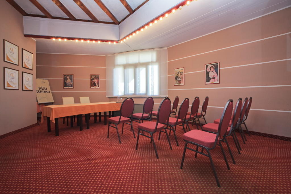 Hotel I Diamanti Garlasco Екстериор снимка