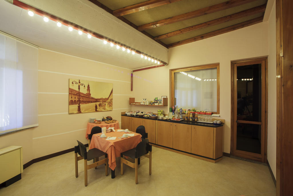 Hotel I Diamanti Garlasco Екстериор снимка