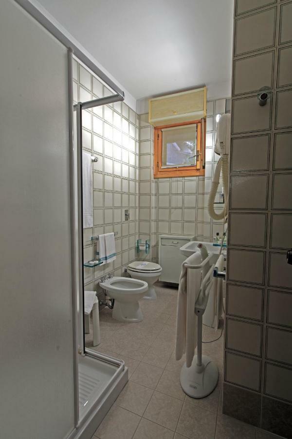 Hotel I Diamanti Garlasco Екстериор снимка